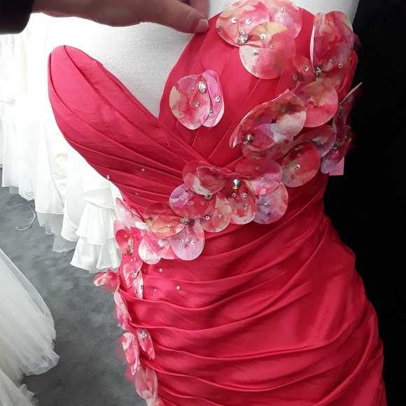 Size 6 homecoming dress